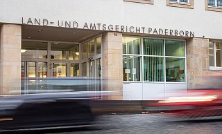 Die Verhandlung vor dem Paderborner Landgericht wird am Dienstag, 19. Dezember, fortgesetzt. - Niklas Tüns