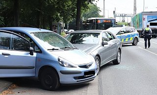 Der 68-jährigere Autofahrer verunglückte auf der Bahnhofstraße in Paderborn. - Polizei Paderborn