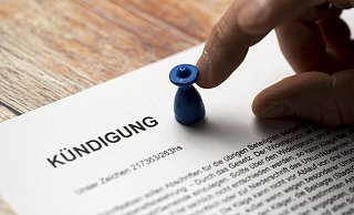 Nach Streit bei Sulo in Herford: Die Lage für Arbeitnehmer und Arbeitgeber ist oft komplizierter als angenommen. Aber welche Regelungen gelten dabei? - picture alliance / CHROMORANGE