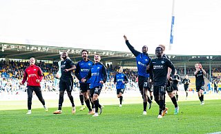 Der Samstagsgegner des SC Paderborn, St. Pauli, surft bereits seit längerem auf einer eindrucksvollen Erfolgswelle. Aber auch beim SCP läuft es alles andere als schlecht. - IMAGO/Noah Wedel