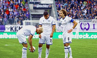 Louis Oppie, Stefano Russo und Kapitän Mael Corboz (v.l.) dürften gegen 1860 München in der Startelf gesetzt sein. - IMAGO/Kruczynski