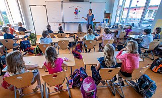Es gibt weiterhin zu wenig Lehrer. In Löhne ist die Lage zwar noch gut, aber vor allem Fächer wie Musik, Physik oder Hauswirtschaftslehre sind schwer zu besetzen. - Jens Büttner/dpa
