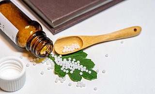 Wenn das begehrte Botox in falsche Hände gerät. - Photo by Diana Polekhina on