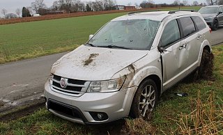Dieser Fiat überschlug sich bei dem Unfall. - Polizei Minden-Lübbecke