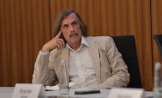 Die Grünen sind besorgt um die Vernetzung der Stadt, weil Bürgermeister Norbert Morkes in weniger Gremien sitzt als seine Vorgänger. - Jens Dünhölter