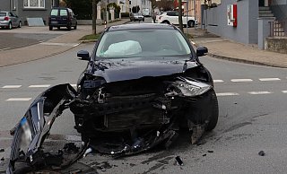 Unfall auf der auf der Bünder Straße in Herford. - Polizei Herford
