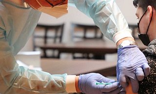 Die Bereitschaft zum Impfen ist eine persönliche Entscheidung. Diskutiert wird immer wieder, ob Geimpfte und Ungeimpfte dann die gleichen Freiheiten genießen sollten. - Symbolbild: Pixabay