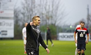 Ziel Halbfinale: Trainer Carsten Rump gibt die Richtung für den SV Rödinghausen im Westfalenpokalspiel bei Eintracht Rheine vor. - Joel Beinke