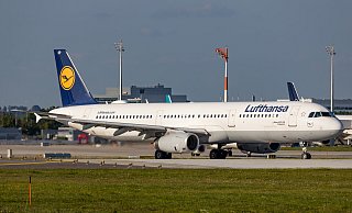 Der aktuell noch fliegende Botschafter der Paderstadt: Der Lufthansa-Airbus A321 D-AIDP mit dem Namen „Paderborn“, hier am Airport in München. - MORITZ KLOECKNER