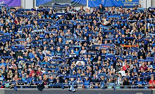 Die Paderborner Home-Deluxe-Arena dürfte am Dienstagabend ausverkauft sein. Allerdings waren am Montag noch Restkarten für die Zweitligapartie gegen Bielefeld verfügbar. - Besim Mazhiqi