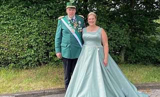 Das Königspaar Edmund und Lea Buschmeier startet ins Dahler Schützenfest. - Dana Stoll