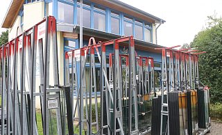 Der Fensteraustausch soll bis zum Schulstart abgeschlossen sein. - Ekkehard Wind