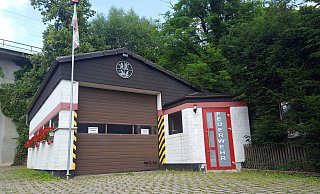 Der bisherige Standort des Feuerwehrgerätehauses Himmighausen ist viel zu klein. Ein Neubau muss her. - David Schellenberg