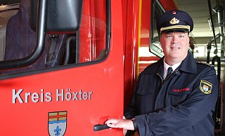 Stadtbrandinspektor Jürgen Schmits, Leiter der Feuerwehr Höxter, bleibt stellvertretender Kreisbrandmeister. - Simone Flörke