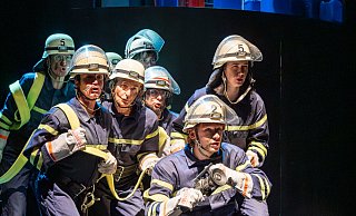 Das Stück "Biermann und Brandstifter" feierte nun Premiere am Paderborner Theater. - Tobias Kreft