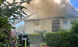 Massive Rauchentwicklung bei Brand in Bielefeld. - Charlotte Mahncke