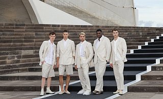 In Folge sechs der aktuellen Staffel von Germany's Next Topmodel by Heidi Klum zeigten die männlichen Models die eigens in Herford kreierte Kollektion "All White" von Baldessarini auf dem Laufsteg. Model Marvin (2.v.r.) kommt übrigens aus Bielefeld. - ©ProSieben/Richard Hübner In Folge sechs der aktuellen Staffel von Germany's Next Topmodel by Heidi Klum zeigten die männlichen Models die eigens in Herford kreierte Kollektion "All White" von Baldessarini auf dem Laufsteg. Model Marvin (2.v.r.) kommt übrigens aus Bielefeld. - ©ProSieben/Richard Hübner