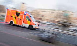Die Löhnerin kam zur weiteren Versorgung in ein Krankenhaus. - (c) Copyright 2021, dpa (www.dpa.de). Alle Rechte vorbehalten