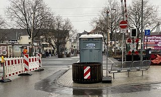 Der Bahnübergang ist für den motorisierten Verkehr gesperrt. - CDU-Ratsfraktion