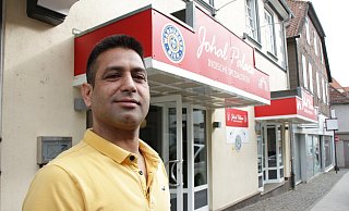 Indische Küche: Sonpreet Singh Johal eröffnet das "Johal Palace" an der Hauptstraße 12. - Dieter Scholz