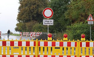 Für Anlieger ist die Diebrocker Straße weiterhin befahrbar. - Louisa Rabeneick