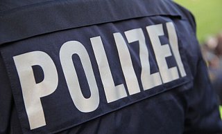 Am Gütersloher Rathaus hat es am Montag eine Schlägerei gegeben. - Symbolbild dpa