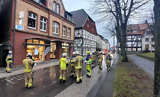 In Warburg sind am Freitagnachmittag Feuerwehr und Rettungsdienst wegen eines größeren Gasalarms ausgerückt. - Simone Flörke