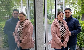 Kurdwin Yousif (29) und Ahmed Haji Saeed (36) leben in Paderborn. Nun droht dem Ehepaar die Abschiebung in den Irak. - Niklas Tüns