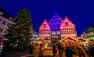 Einen Paderborner Weihnachtsmarkt, der fast wie gewohnt stattfindet, kündigen die Organisatoren an. - Besim Mazhiqi