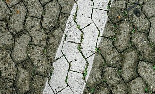 Bei dem Unfallort handelt es sich um einen Geh-und Radweg, der für Autos gesperrt ist. - Pixabay (Symbolbild)