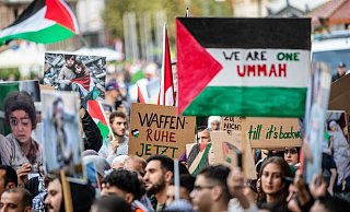 Bundesweit demonstrieren Menschen für Palästina und solidarisieren sich dabei auch mit der Hamas. Und nicht immer bleibt es friedlich. - Christoph Schmidt