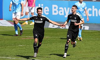 Aygün Yildirim machte sich wie sein künftiger Trainer Mitch Kniat beim SC Verl einen Namen. In der Saison 2020/21 traf er 14 Mal - so wie hier im Grünwalder Stadion des TSV 1860 München. - imago images/Eibner