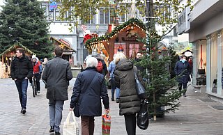 In manchen Geschäften läuft das Weihnachtsgeschäft bereits an, in anderen ist es noch ruhig. - Wiebke Wellnitz