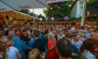 Michael Löhr will den Partysong in Auffenbergs Biergarten (Bild von 2018) spielen. - Andreas Zobe