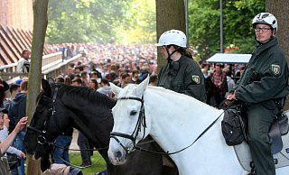 Überblick vom Ross: Bis zum Ausbruch der Corona-Pandemie tummelten sich Christi Himmelfahrt tausende von Feierfreundigen rund um das Gradierwerk im Sielpark. - Johannes Wöpkemeier
