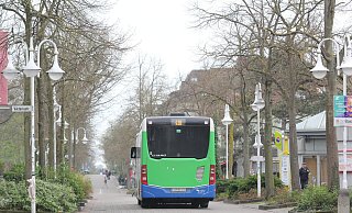 Die Herforder Straße am City Center wird ab Dienstag, 19. April, halbseitig gesperrt, weil neue Stromkabel verlegt werden. - Ulf Hanke