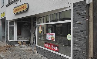 In dem Döner-Laden in der Höxteraner Innenstadt hat sich über die Weihnachtstage ein Großbrand entwickelt. - Svenja Ludwig