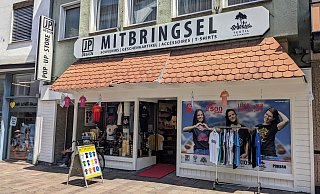 In dem Laden in der Rosenstraße gibt es eine große Auswahl an Paderborn-Mitbringseln. - JP Design