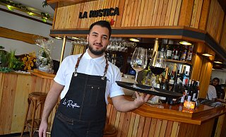 Seyit Sayhar ist der Restaurantleiter vom "La Rustica". - Peter Heidbrink