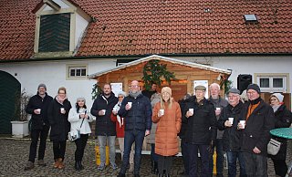 Der Weihnachtsmarkt am Haus des Gastes in Bad Holzhausen findet immer am zweiten Adventswochenende statt, doch 2023 ist das nicht möglich. (Archivbild) - Sigrid Dittmann