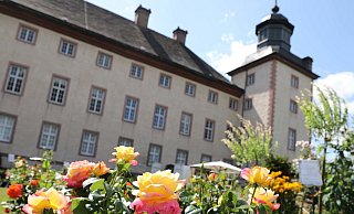 Eigentlich sollte der Festakt in Corvey stattfinden - das wird nun nix. Warum nicht? Dazu schweigen die Schützen. - Simone Flörke