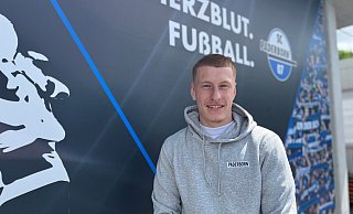 Laurin Curda zieht's vom Schwabenland an die Pader. So kickt der 21-Jährige ab diesem Sommer für den SC Paderborn. - SC Paderborn 07