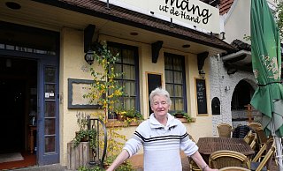 Das "mäng" an der Niedernstraße war ein beliebter Treffpunkt. Doch Fans des Lokals müssen nicht auf das gute Essen und die Gemütlichkeit verzichten, denn Brigitte Stemmer macht am Yachthafen weiter. - Kirsten Tirre