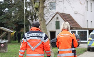 Rund 40 Mal im Jahr gibt es Gewalt gegen Rettungskräfte im Kreis Herford. Meistens bleibt es bei verbaler Gewalt, doch in Einzelfällen werden die Einsatzkräfte auch verletzt. - Claus Frickemeier