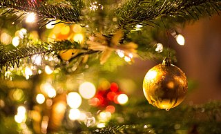 Die Weihnachtsbeleuchtung wird in diesem Jahr nicht so lange angeschaltet. - dpa