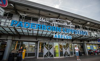 Durch den Streik von Sicherheitspersonal an vielen Flughäfen verbucht der Airport Paderborn-Lippstadt zusätzliche Starts und Landungen. - Björn Leisten