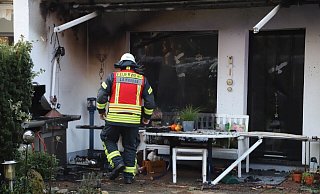 Eigentlich wollte die Seniorin auf ihrer Terrasse nur grillen. Dabei explodierte die Gasflasche. - Charlotte Mahncke