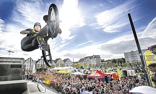BMX-Weltmeister Benjamin Kopp - hier beim Bielefeld-City-Jam - wird am Sonntag auf dem Kesselbrink seine Tricks zeigen - Sarah Jonek