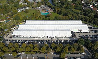 In der Löhner Area-30-Halle gab es bei der Gewerbeschau einige leere Flächen. - Trendfairs