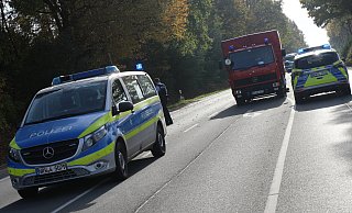 Die Kreuzung Quernheimer Straße/Schmiedetstraße bleibt bis voraussichtlich 17 Uhr noch gesperrt. - Jan-Henrik Gerdener
